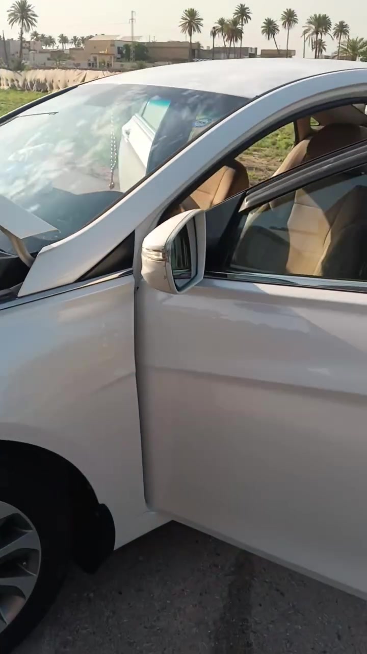 السلام عليكم سوناته 14خليجي رقم سليمانيه بيها بس باب العبري مبدل شركه والباقي مكفول سنويه 27تريد وكاله تريد مداور تبريد ثلج كير على وظع الشركة مكينه مفتوح بس فول مري شفط حساس السعر 127وبيها مجال العنوان حله بابل مركز المدينه ***********
