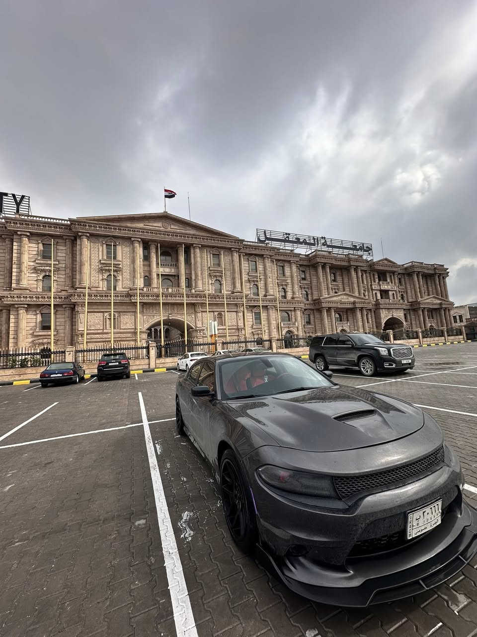 سدام عليكم جارجر موديل 2019 سياره موجود الفحص مالته  كامله من كل شي الي يريد تفاصيل يراسلني ***********
سعر 220
