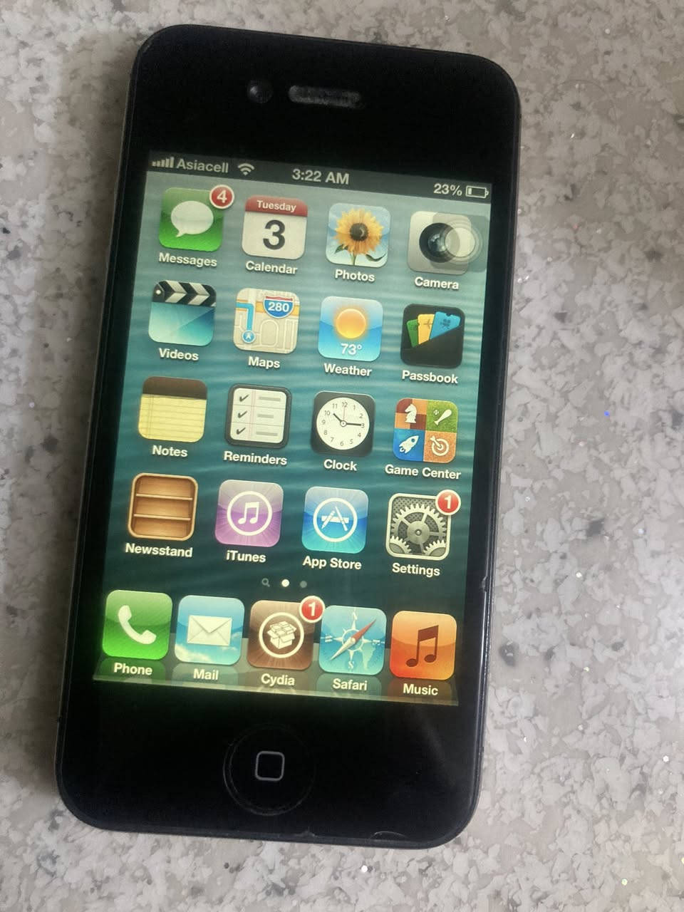 iPhone 4s 16GB
iOS 6
جيلبريك سيديا 
يوتيوب شغال برنامج قديم 
مفتوح شبكه اتصال رسمي على كل الشبكات 
للحجز واتساب او خاص ***********
يوجد توصيل 
توجد قطع ثانيه اصدارات قديمه مقفوله شبكات اتصال فقط نت يشتغل
