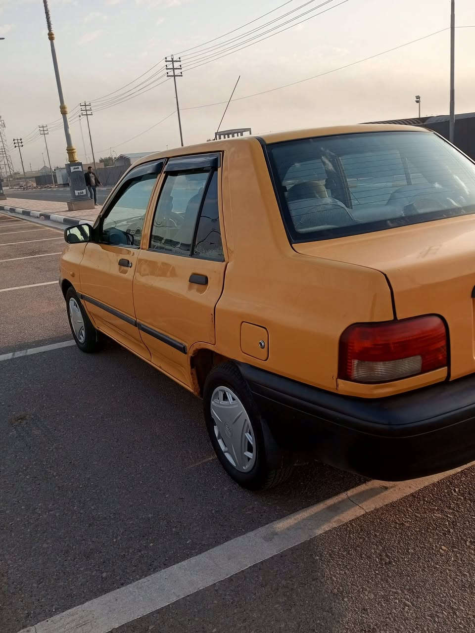 سايبه موديل١٥ الكير الرابع فقط يفلت ضل كامشه بيدك طبيعي ميفلت وباقي النمر كلهن تمام
رقم كربلاء انكليزي اوبسمي
سياره مثل مشوف بصوره سياره كلش نضيفه وحلوه 
ببها تبديل قبق الجنطه فقط وبدون دواخل وبيها بارد بلبنيد
والباقي كفاله من ضربه ومن تعمير شواصي برانكيد وضع شركه /سعر ٣٧ اوبيها مجال  للتواصل ***********
