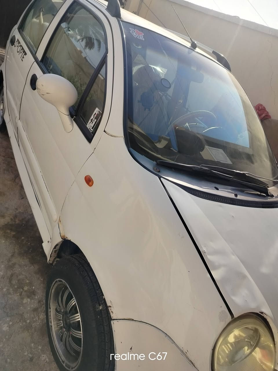 السلام عليكم سياره كيوكيو للبيع موديل 2010كير أوتوماتيك
سياره نضيفه كامله تبريد كهربائيات مكينه نضيفه سنويتها بعدهي مانافذه تحويل مباشر  مامطلوبه اي شي للاستفسار 
اتصال على الرقم *********** يوجد واتساب  سياره 4سلندر
