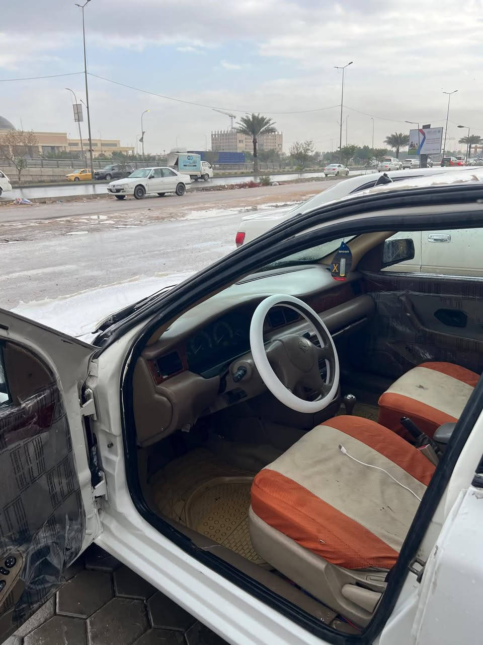 سمند للبيع موديل 11رقم قادسيه راعيهة يريد مداور ضروري بيه ضربه جهة السايق حامل وباب الوره معمرات حلوه ماعايرزه شي سعره 33 بيه مجال قليل ***********
