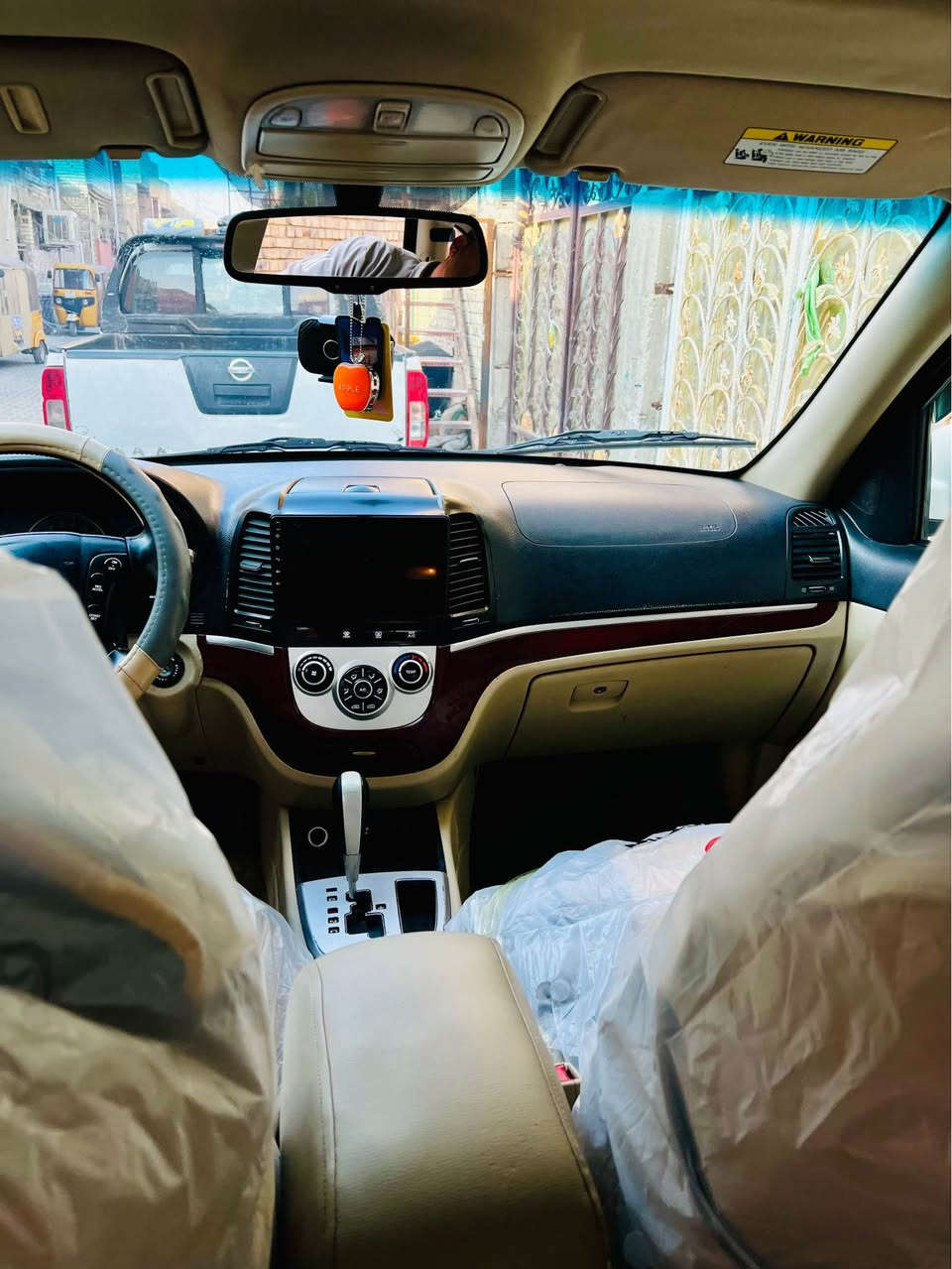 سياره سنتافيا موديل 2007 خليجي رقم بغداد أنكليزي 
السياره بدون حادث
كير ومحرك ومنظومه تبريد وباتري وتخم بكات ومجاول كله مبدل جديييد
سيرفس كامل
تخم تايرت جديد
صدر امامي خلفي جديد
يشهد الله السياره متعوب عليه صارف عليها هواي
بيها أربع قطع او خمسه رشات صبغ فقط وتكحيل
القماره والبنيد والجنطه بدون صبغ
مع ذالك أبيع حزام ..
السياره باسمي واني ادوام مرور الكاظميه
أنطيك سنويه باسمك خلال نص ساعه 
وتحياتي
*********** بغداد, العراق
