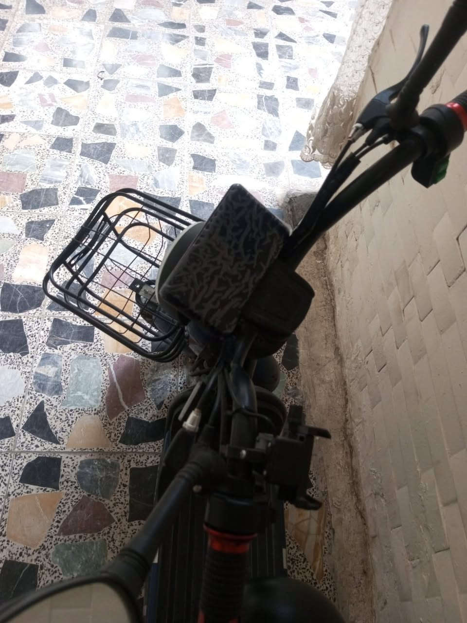 السلام عليكم
دراجه شحن حجم ١٤ مستعمل قليل 
دراجه سرعهه ٩٩ 
السعر ٣٠٠ وبيهه مجال 
المكان بغداد الاعضميه الكسره 
رقم / ***********
