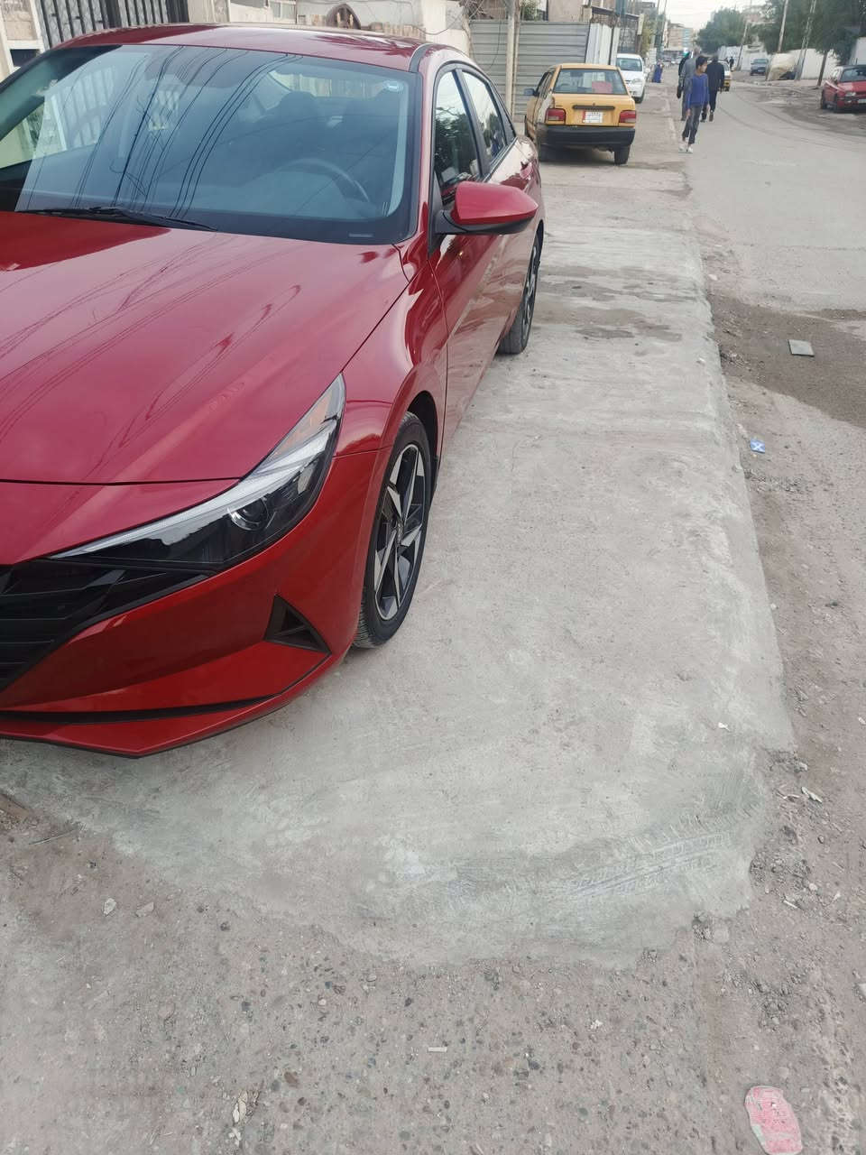 سلام عليكم
النتره ٢٠٢٣ رقم اربيل مواصفات السياره تشغيل عن بعد
تدفه كشنات شاشه متصله مكينه ٢٠٠٠٠ دوش 
ماشيه ٣٨ الف السعر ١٦٠ وبيها مجال بسيط الشراي فقط 
مكاني بغداد البياع ***********
