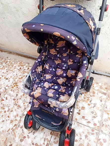 السلام عليكم عربة طفل غير مستخدمه الي يريده يتصل ***********
