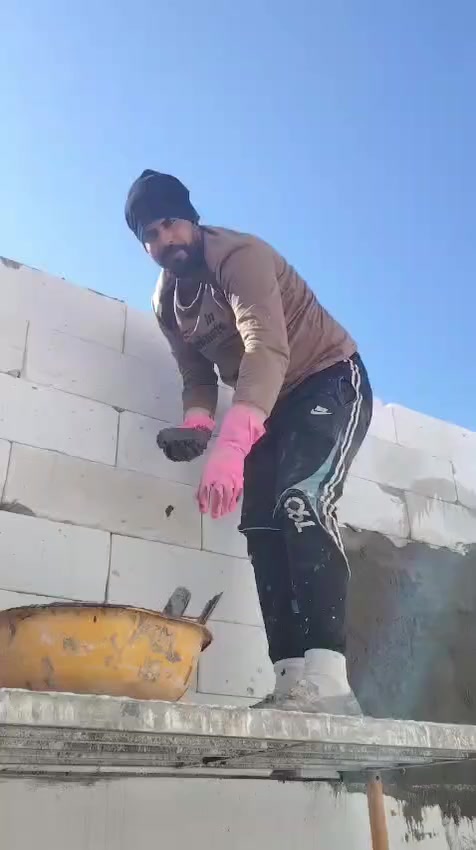 السلام عليكم ورحمه الله وبركاته لباخ جص وبورك وسمنت شغل درجه اولى وشرط الالتزام  بالعمل والموعد متفرغ ***********
