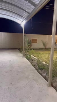 بسعر مغري 💵مزرعه للبيع 🌴للسكن او للاستثمار 📍بموقع مميز وتجاري شارع ٣٠م...