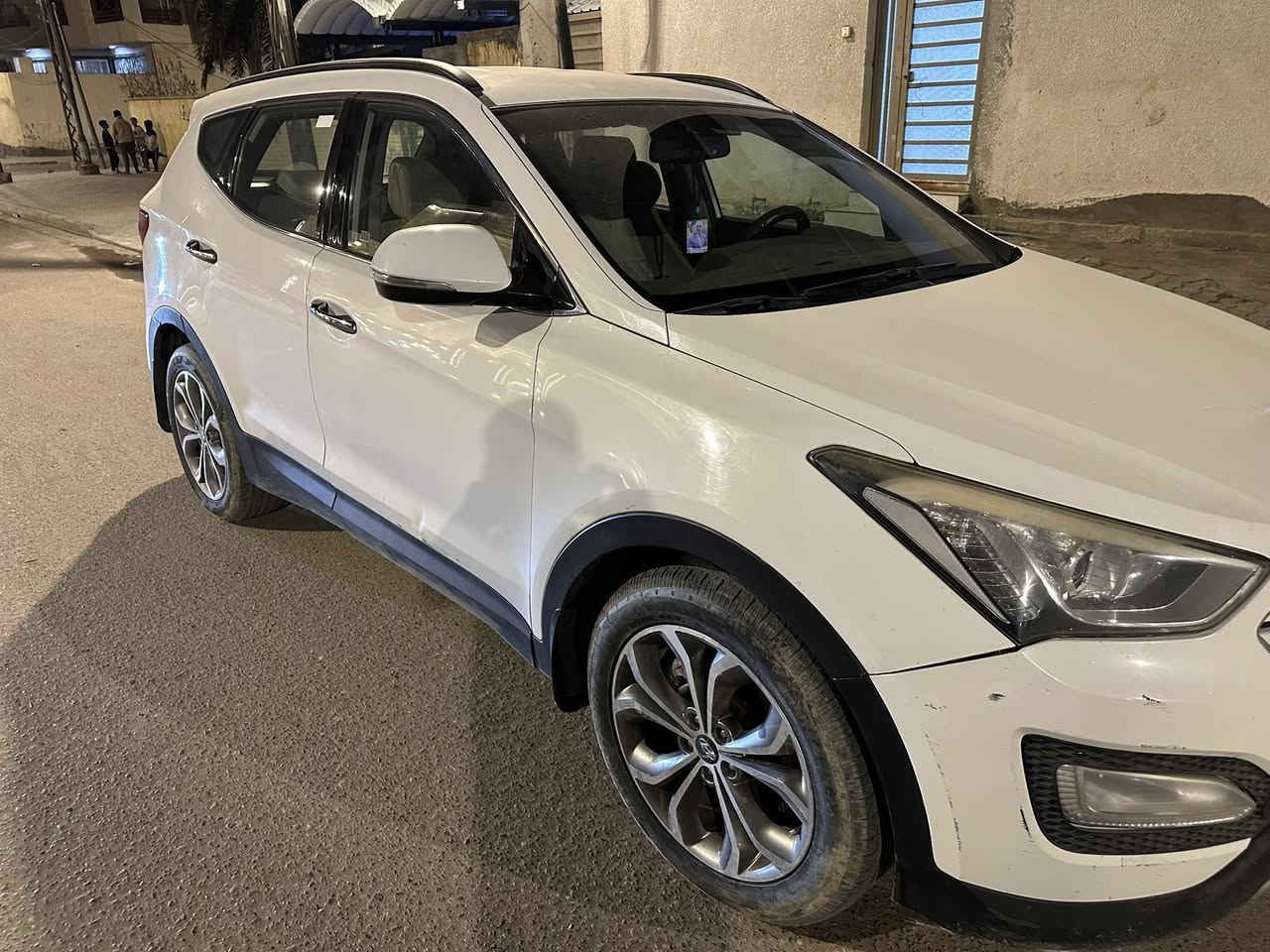 سلام عليكم سياره سنتافيا خليجي سته سلندر رقم بصره مديل  2015 مكفوله من الحادث والضربه لكن بيه بعض النواقص البسيطه ماشيه 168 الف عنواني مركز البصره قرب ساحه العروسه السعر 170 ورقه 
رقم الاتصال ***********
