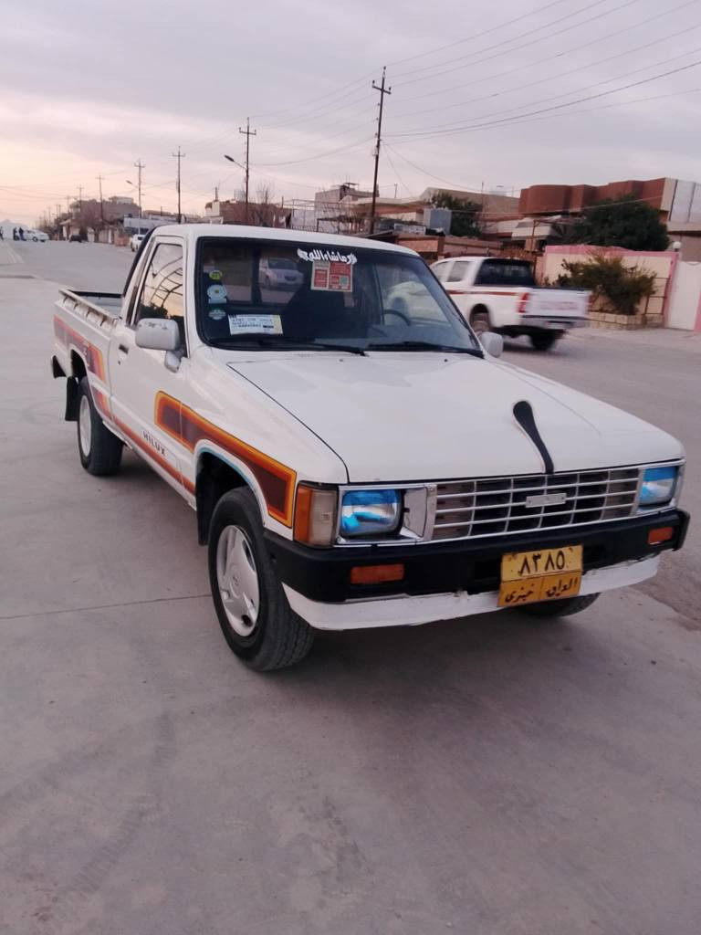 تيوتا ٨٥ ئارم و سه نه وي له كه ل دايه   سه ياره كه ٦ كيره  مه كينه 4y  مه زبوته  سه ياره كه مالي فه قيره بي ئيبه به س سايه قيكي ده وي كه سابه تي بيوه بكات  سعري  ته نها ٣٢ كه لا
*********** السليمانية, العراق
