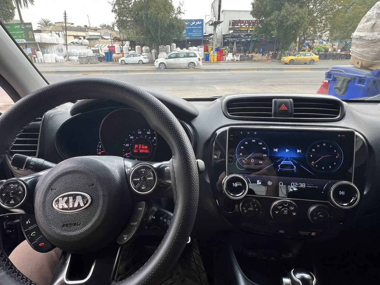 السلام عليكم كيا صول  موديل 2016معروضه 105 وبيه مجال بسيط جدا  رقم بغداد دولي باسمي سنويه هزه كله جديد تحويل مباشر مكينه 1600   تبريد ثلج صدر امامي خلفي جديد تخم تاير جديد سياره جاهزه كل نقص مابيه مواصفات سياره شاشه كبيره   فول تحكمات ستيرن   (((( سياره حادث  بيه 3قطع بدون دواخل بدون ايرباك  صور حادث مرفوقه ويه المنشور )))) مكان سياره بغدادالاستفسار *********** خاص مغلق 🔐
