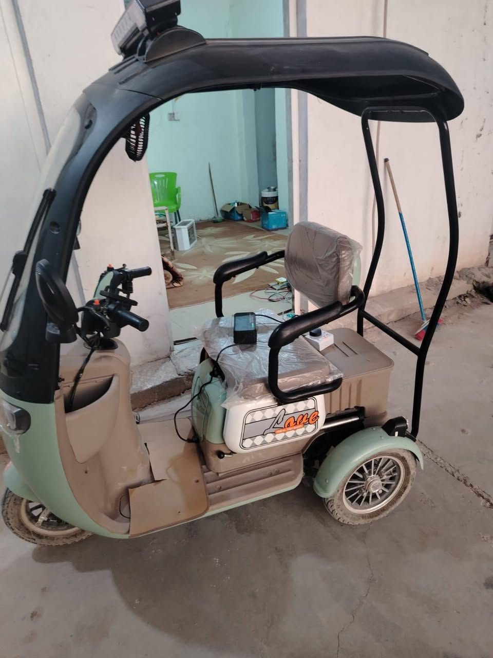 للبيع سعر  مليون وبيه مجال  فول نضافه ما صار هواي من طالعه ***********
