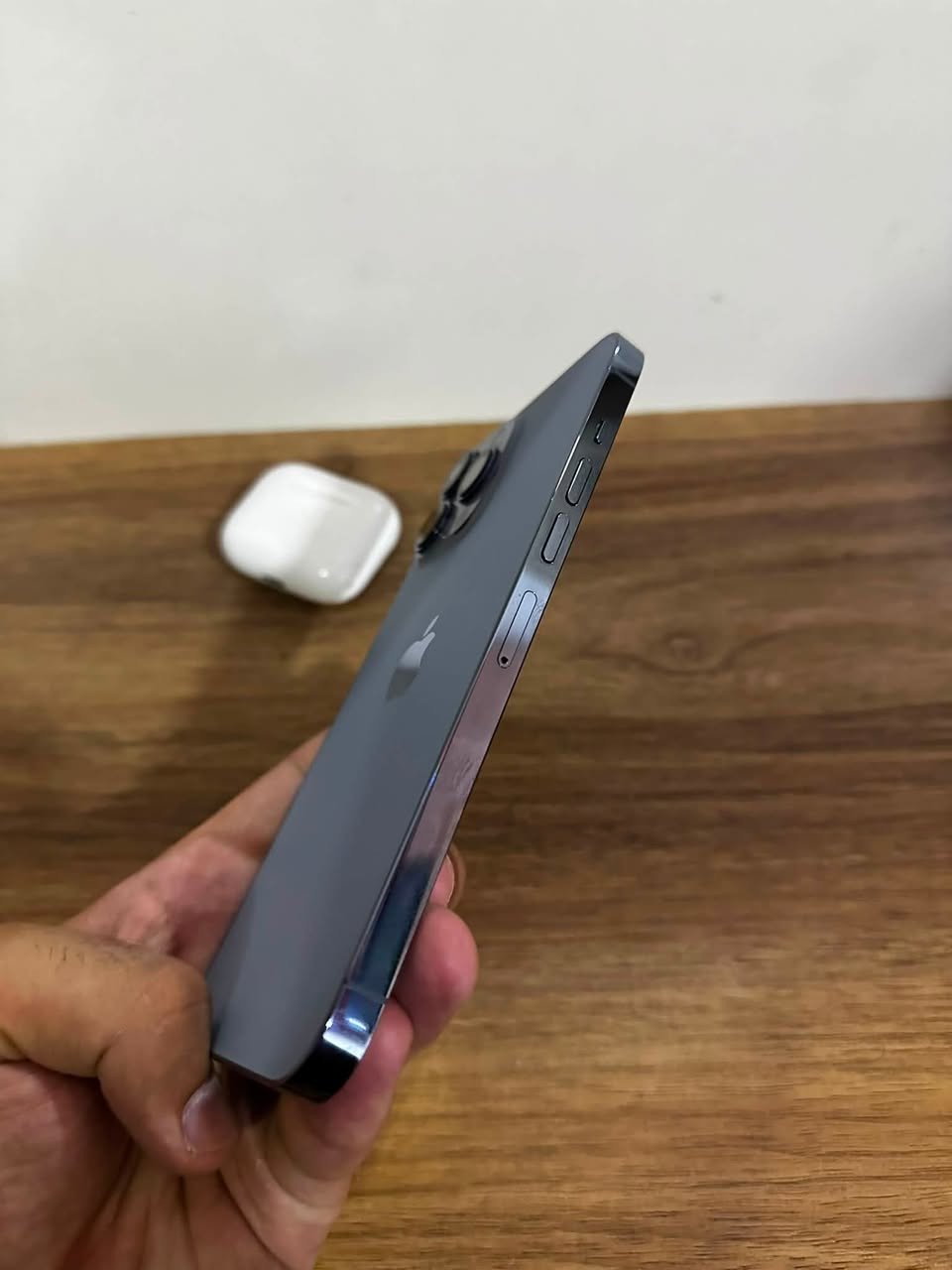 ايفون 13 برو ماكس بحري مكفول
iPhone 13 Pro Max 
ذاكرة 256 🔥 بطارية 80 🔋 بلادي لا مرفوع ولا شي
مكفول كفالة عامه وتر بروف الك ضمان بي 
لون بحري شخط مابي نموذج MLL اصلي مكاني النجف سعر 735 الف مجال قليل حك جية جهاز جديد ***********
