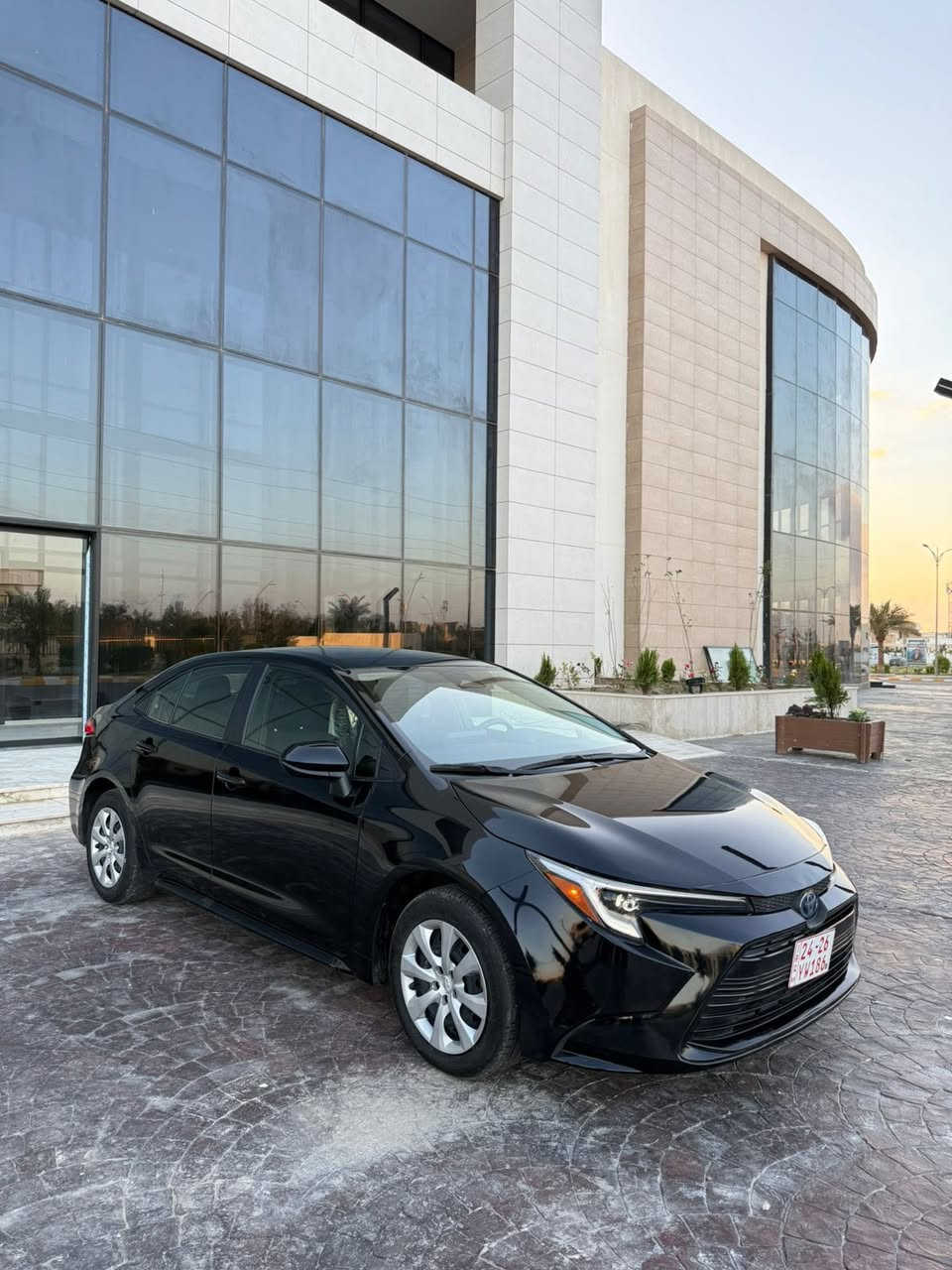 كورلا هايبرد 2024 le للبيع

Toyota Corolla Hybrid LE 2024

🔹 منشأ ياباني وارد امريكي كلين تايتل

🔹 رقم كاتي أربيل محرك 1800

• الموديل: 2024

• الفئة: LE Hybrid

• المسافة المقطوعة: 38 الف 

مكفولة من الصبغ والتبديل والبارد عدى ضرر بسيط بالدعامية مرفق صوره ضمن المنشور

✨ المواصفات:

• شاشة Apple CarPlay

• كاميرا خلفية

• شاشة معلومات وأعطال

• تبريد بيانو

• هاند بريك إلكتروني (بصمة)

• Auto Hold

• رادار أمامي

• نظام الوقوف التلقائي (Brake Assist)

• نظام تحديد المسار

• قيادة شبه ذاتية

• مانع انزلاق

• ويل كب قياس 16

السعر 157 فقط 
وبل عافيه عل ياخذه

مكاني بغداد العامريه
للاستفسار ***********
