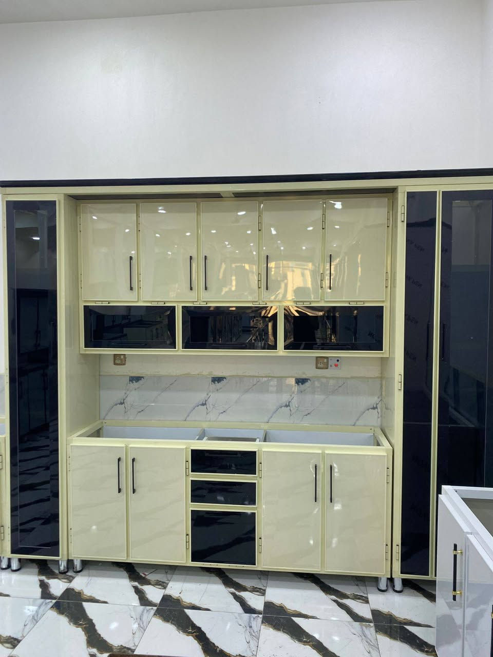 أغراض منزليه باله كاونترات +طباخات+تخم ديوان+ثلاجة  براد كافة المواد المنزلية عمارة, ميسان


**إذا كنت صاحب هذا الإعلان وتريد حذفه لأي سبب، رجاءا أرسل رسالة إلى الدعم الفني**