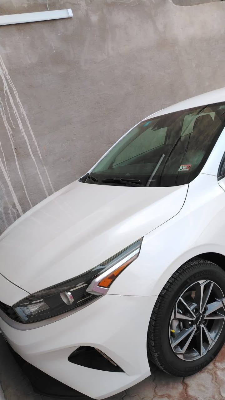 سلام عليكم فورتي 2024 رقم ومعوقين بسم بنيه سياره وارد امريكي حادث بنيد نفس لون وجاملغ بارد مواصفات نص فول مكلف بل نشر ملاحضه سياره مال بنيه ‏‪***********‬‏ السعر 150$
