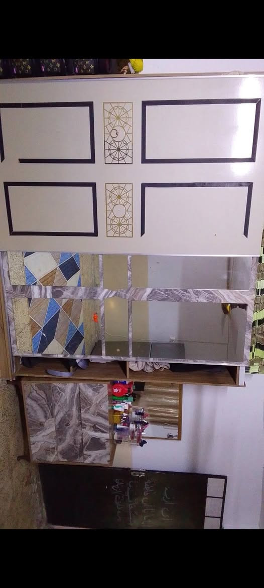 السلام عليكم غرفة نوم تركي مستعمل
5 قطع نضيفه مابيها ضرر مثل مموضح بالصورة فقط سجه الكنتور ثكيلة شوية سعرها 375 وبيها مجال عنوان بغداد الفحامه كميرة


**إذا كنت صاحب هذا الإعلان وتريد حذفه لأي سبب، رجاءا أرسل رسالة إلى الدعم الفني**
