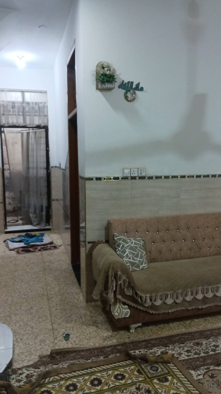 السلام عليكم بيت 125 متر طابو زراعي حي الغدير قرب مدرسه انوار القاسم الاهليه  الاتصال او واتساب ***********
