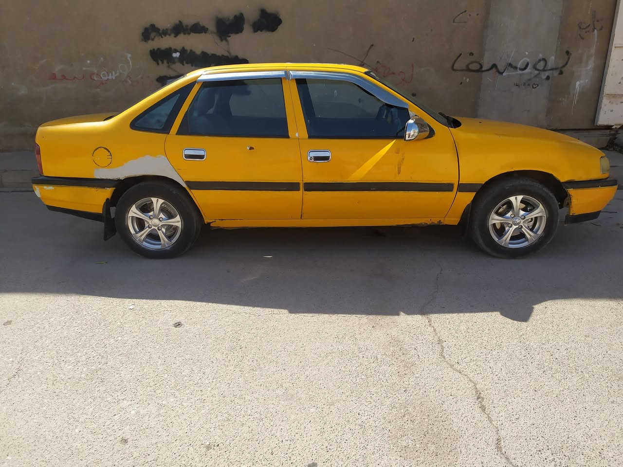 فكتره للبيع حجم 18 كير محرك بشرط دفتر بانزين بيها موديل 90
السعر 30 للاستفسار الخاص أو الاتصال ***********
