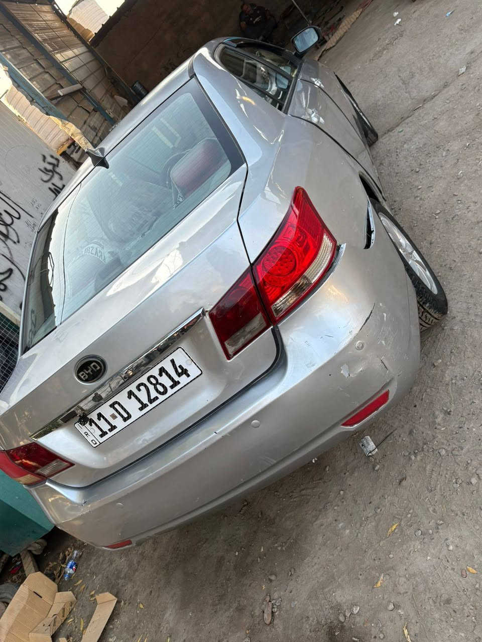 سلام عليكم 
BYD2015
جاهزه 
تخم تاير 
باتري 
تبريد 
حداديه 
شاشه
حادثه بابين مصلحات 
ب53 بيه مجال 
***********
بغداد بغداد, العراق
