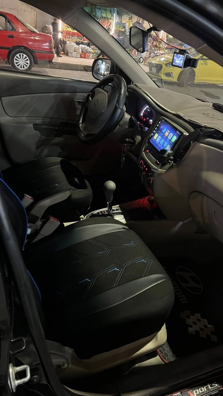 كيا ريو 2011 محرك 16 دوش
تحكمات استيرن جامات كهرب 
سياره نضيفه حيل
بيها صبخ بخ بل باب شويه
السعر 95 وقابل للتلاوض
***********
