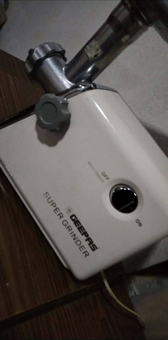 مثرامه لحم وخضروات وفلافل وعجبن كبه للبيع السعر ٤٠ الف
الشراي يجي خاص ادزله فيديو بالثرم مالته


**إذا كنت صاحب هذا الإعلان وتريد حذفه لأي سبب، رجاءا أرسل رسالة إلى الدعم الفني**