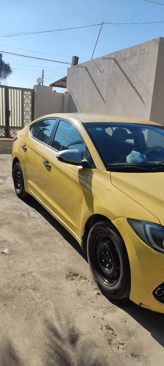 السلام عليكم للبيع النتره 2016. خليجي بسمي  وهيئه مصفره مكينه 2000  وكير خير من الله السعر 117 وبيه مجال  العنوان السماوه  دوشمه جديده تخم تاير حداديه فول.  رقمي ***********
