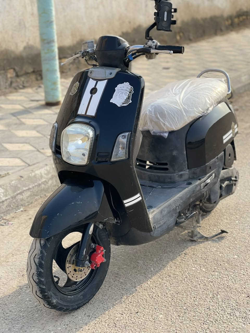 سلام عليكم بوليسي للبيع كامله ما بيها كل نقص ختم واحد ٥٠ بلاد سعر ٦٥٠ شراي يتصل
ع رقم وبل خدمه /***********7
