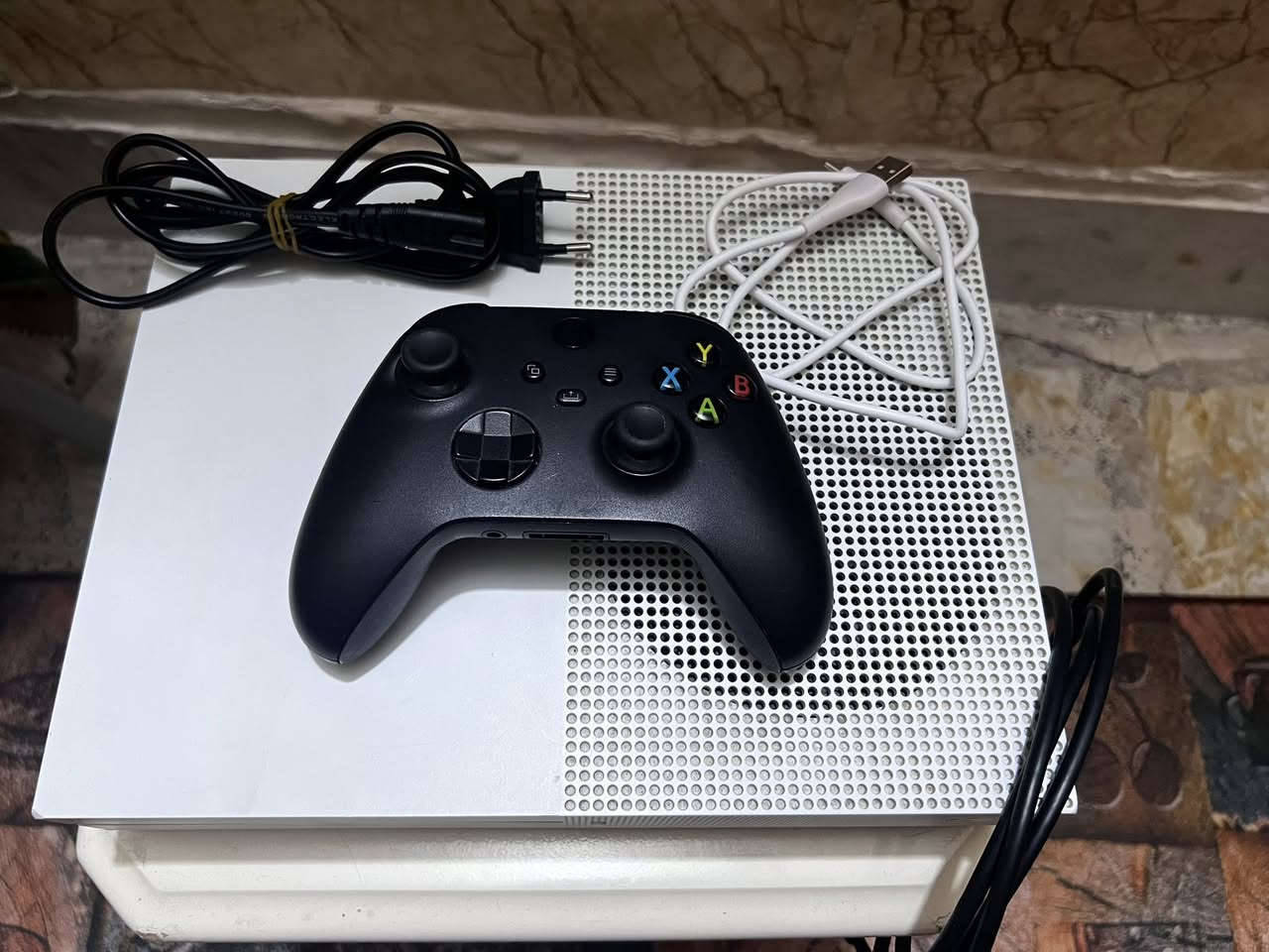 سلام عليكم عندي اكسبوكس وان إس ذاكره واحد تيرا الجهاز نضيف لامفتوح ولا مصلح ملحقات كامله  نضافه 99‎%‎ الجهاز بي ألعاب مملوكه مشتريهن سعرهن غالي جوستك اصليه  الجهاز فول بالألعاب والدقه مكاني كربلاء طويريج سعره 175وبي مجال قليل


**إذا كنت صاحب هذا الإعلان وتريد حذفه لأي سبب، رجاءا أرسل رسالة إلى الدعم الفني**