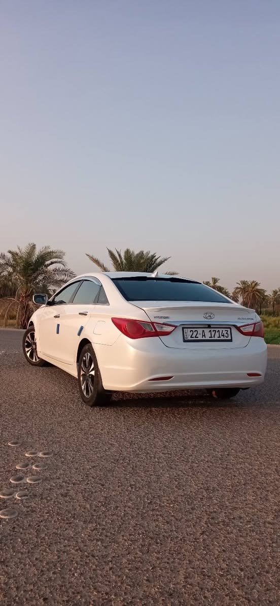 السلام عليكم
سوناتا موديل 2011
سيارة جاهزه من گير و مكينة تدفئة تبريد خير من الله
مواصفات تحكم مري + نضام شفط المري +تحكم سترين
السعر ١١٧ مكاني بابل قرب سيطرة الآثار  
الاتصال على الرقم ***********
