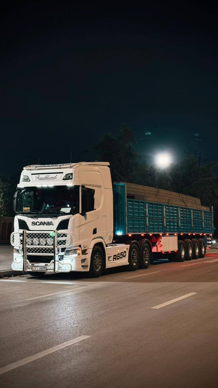 للبيع 2018 راس بلادي سحال خلفي مزوج بلاد حجم R650 فول مواصفات عربانه غسان موديل 2026 اربع محاور للأتصال *********** مكلف بالنشر
