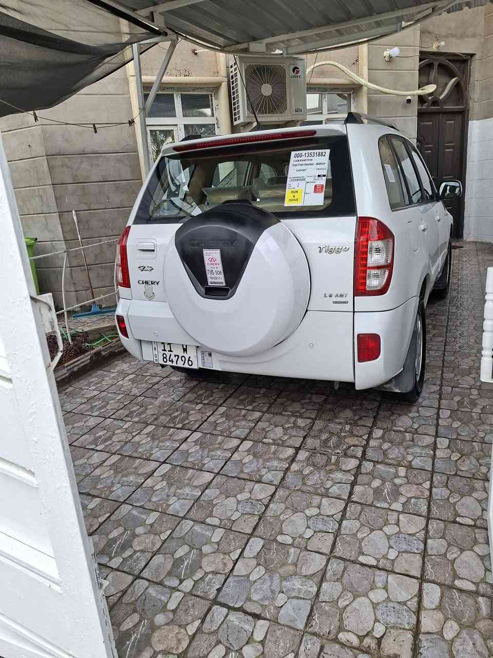 السلام عليكم .  للبيع . تيكو 12 شكل 13 رقم بغداد دولي  بحالة الشركة كفالة عامة من الصبغ والبارد بأسمي ماشية 90 كلشي بيها شغال بشكل ممتاز تبريد تدفئة اطارات جديدة ومعروفة بكامل المواصفات السعر 73$
***********
97737269992
