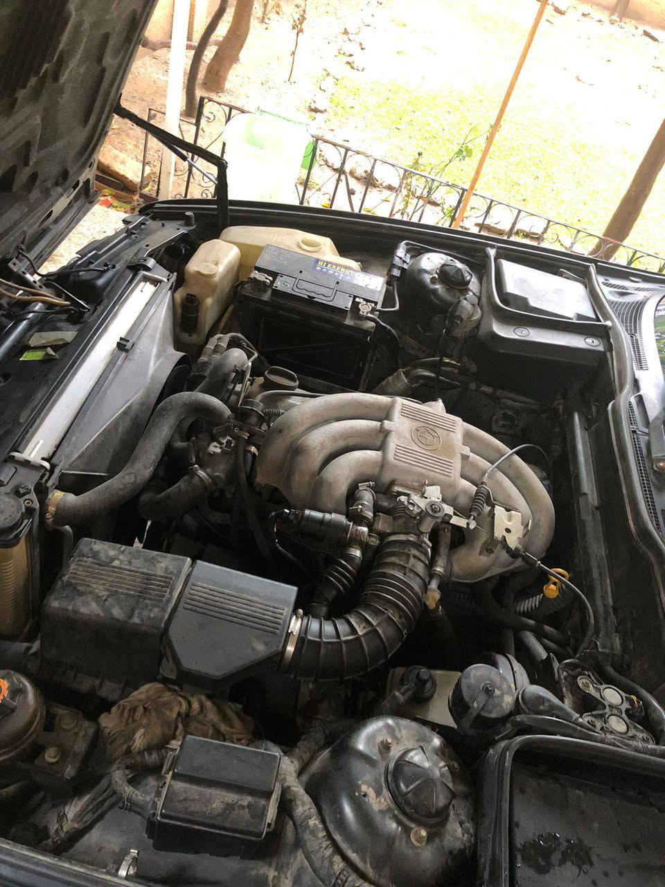 سلام عليكم بي ام موديل 90 حجم  525 مكينه فل كير اوتو سياره بدون صبغ ولا خياس وضع شركه كشنات جلد هيتر تبريد تدفئه شرط كهربائيات شغاله كابون بانزين شرط التحويل  الشراي يتصل 
***********
