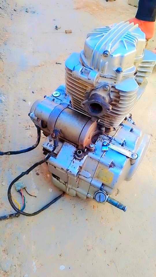 سلام عليكم
.محرك ستوته للبيع شغال نضيف اخو الجديد مبدل بستم فقط نضيف واصلي مكاني شطره سعر 90وبيه مجال  
رقمي واتساب فقط ***********
