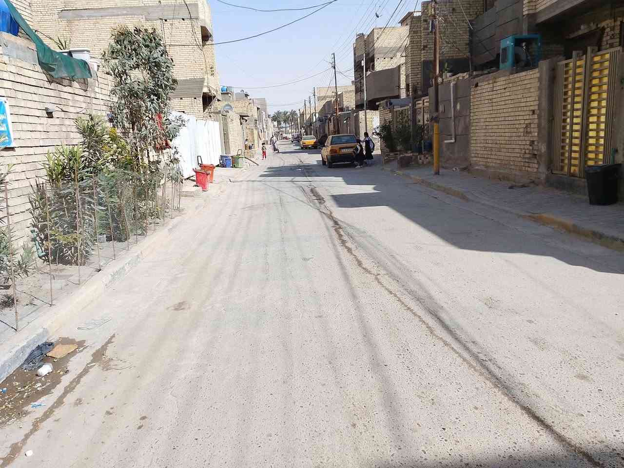 اسلام عليكم قطعه ارض للبيع المساحه 50متر واجهه 6وربع وانزال 8 قرب الركن خدمات كامله مي مجاري كهرباء تبليط نت العنوان الرئاسه مال عبيدي شارع عشرين شارع المصطفى للاستفسار الاتصال على الرقم ***********
