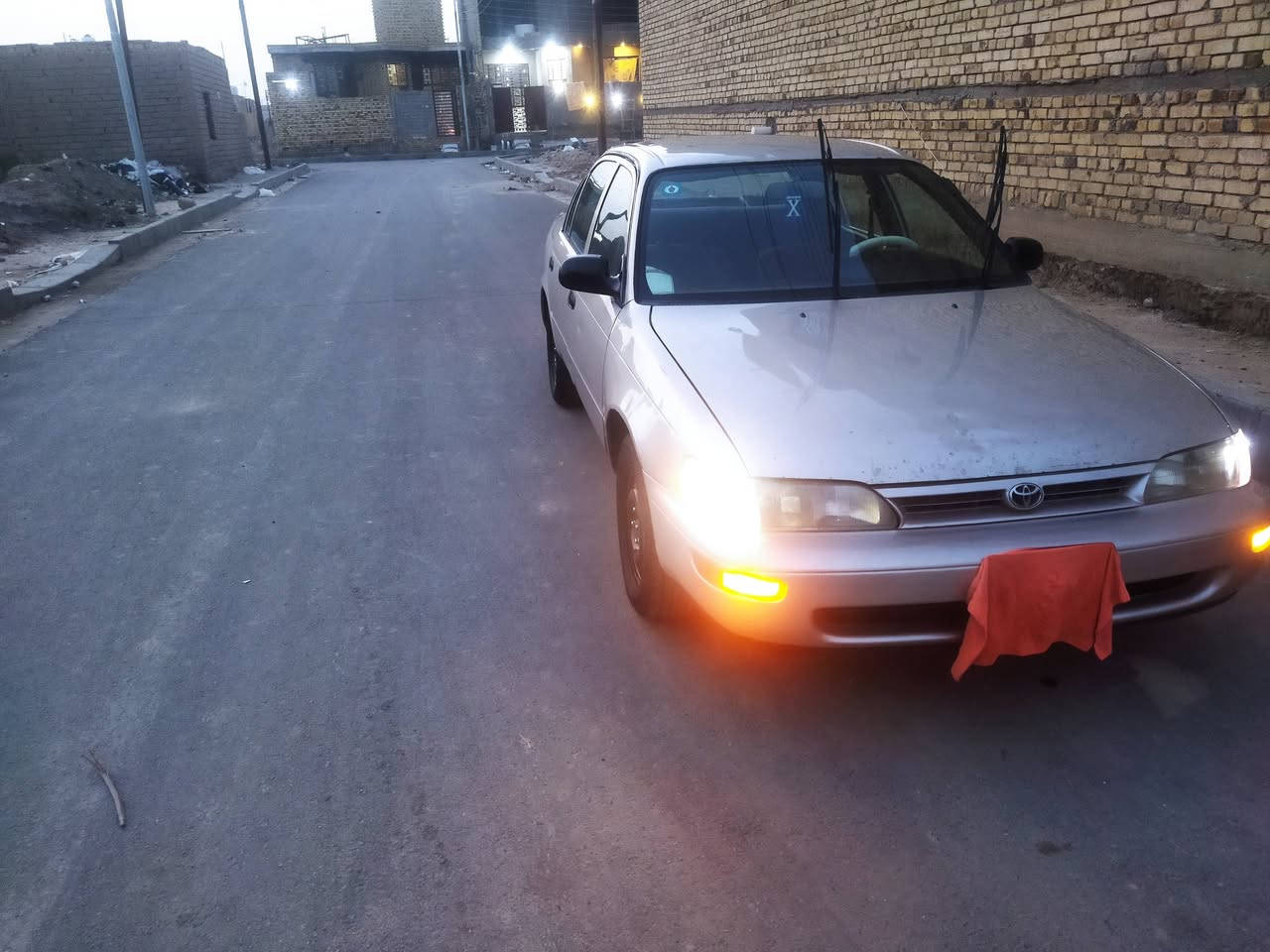 اسلام عليكم من رخصت مدير الكروب المحترم كورله للبيع ايسر ابلاد 
مديل ٩٢ مكينه ١٨٠٠ كير دنفش الجبير السياره ليبل واحد حته الدعاميه بيه بس جاملغ امامي امبدل اومصبوغ ولباقي كفاله امنل ضربه ولصبغ حداديه جديده تخم تاير جديد غرفه جديده كهربائيات كله شغاله السعر ٦٥ اوبيه مجال بصيط مكان ناصريه سوك الشيوخ اي استفسار اتصل على رقم *********** غير متواجد على نت
