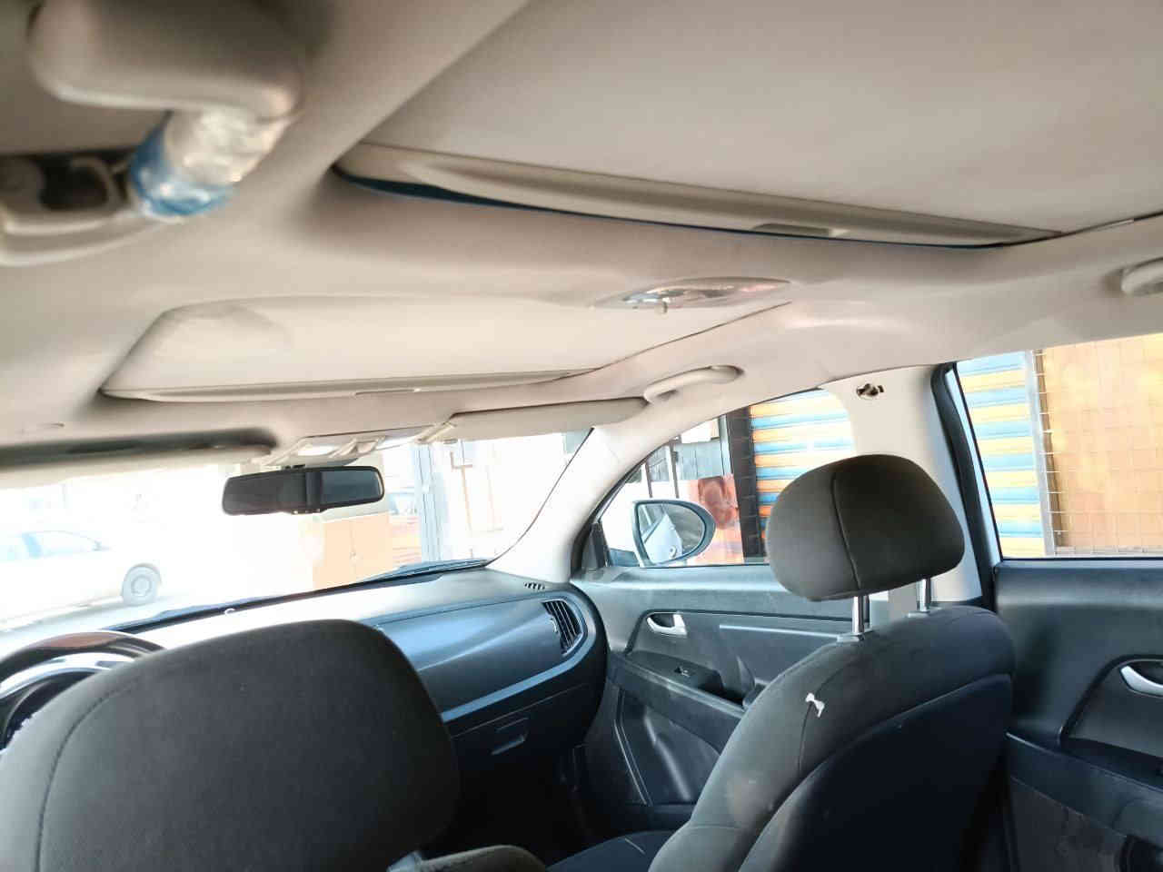 السلام عليكم
سبورتج ٢٠١٣ مواصفات خليجية
بانوراما
محرك 2000 .  دوش
السيارة مكفولة من التبديل والصبغ
سونار المندلاوي . مرفق مع الصور
كير محرك تبريد كهربائيات . كل نقص مابيها
ماشية ١٩٠
بيها بارد فقط مؤسر بالسونار
هزة جديدة
سنوية جديدة
تحويل مباشر
سيارة بأسمي
السعر ١٤٥  قفل .
ه/ ***********
البياع . ابو مريم
