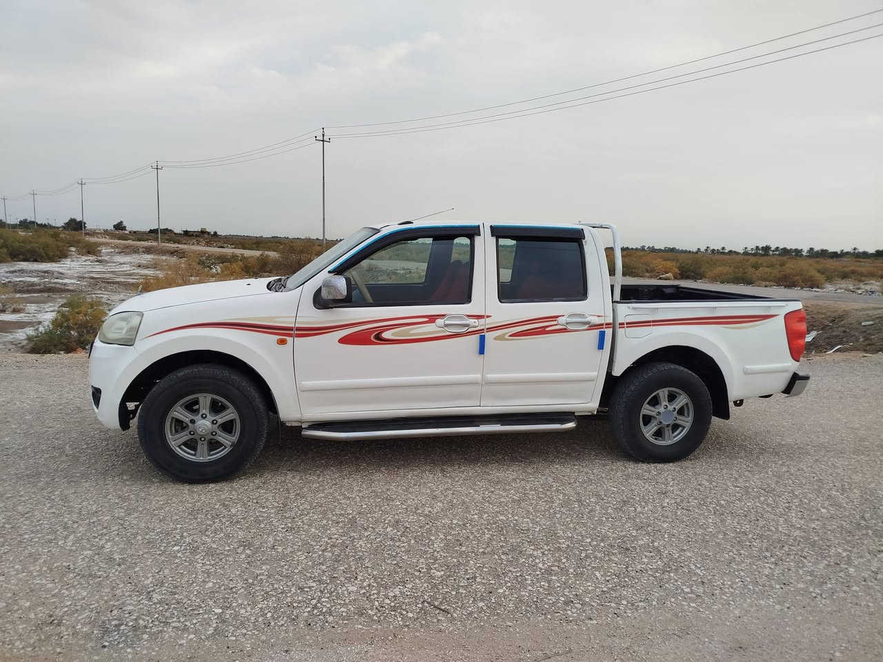 السلام عليكم بيكم كريتول للبيع موديل 2013 سياره مكفوله من الضربه وتبديل جاهزه من كلشي مكينه وكير وحداديه تخم تاير جديد تبريد ثلج جاهزه سيارت جناي السعر 65 وبيه مجال مكان نجف مفرك مشخاب سنويه مجدده 2030هزه جديده رقم قادسيه دولي نتصل مكلف بلنشر ***********
