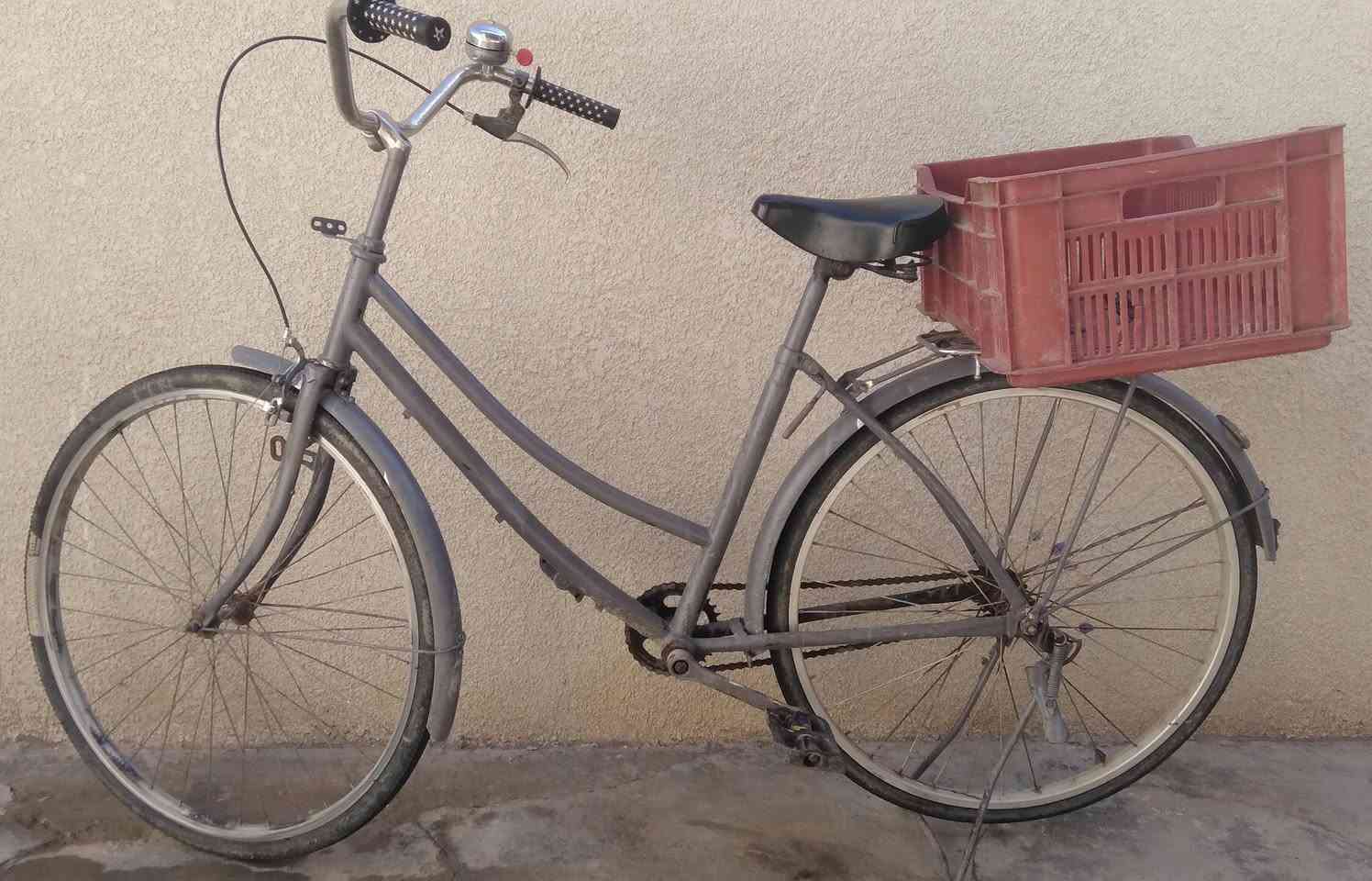 بيع بايسكل مستعمل سعره ٥٠  الف دينار العنوان ابوسريويل منشأ نصر زمله حمدي *********** للتواصل مع هذا الرقم ***********
