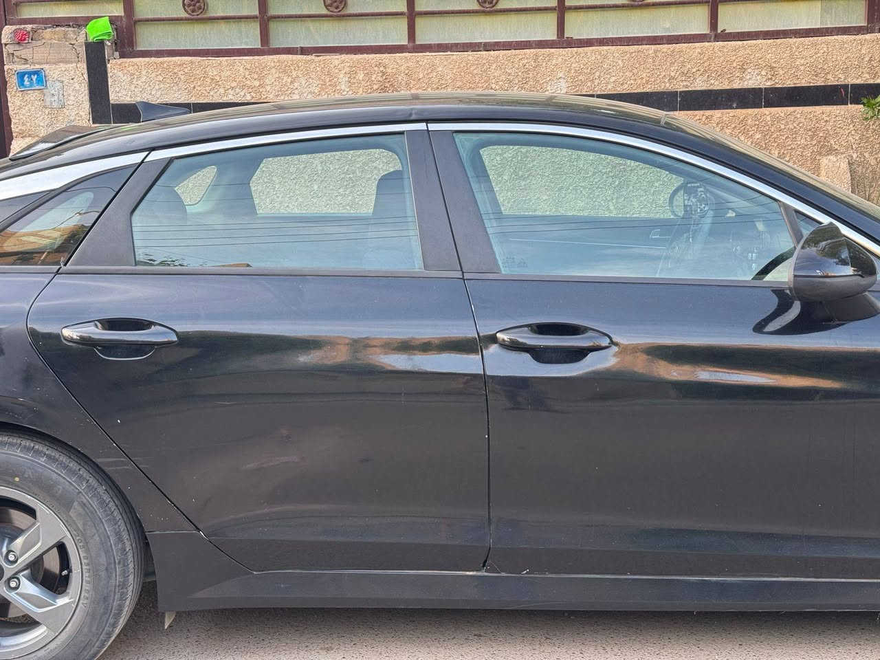 السلام عليكم كي فايف وارد أمريكي
حادثها بابين من امريكا صبغ بدون تبديل
مواصفاته معروفه  سياره جاهزه من كولشي مابيها اي نقص
بجمها كبس سياره ع الفحص
رقم أربيل دولي باسمي تحويل مباشر
السعر/133وبيها مجال للشراي
***********
