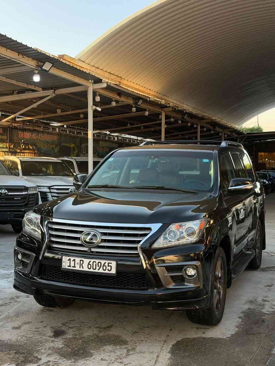 السلام عليكم
لكزز بريم 2014
فول 1/1
خليجي وكالة كفاله عامه من صبغ 
ماشيه 140 الف
رقم بغداد باسمي
مكاني بغداد الكاظمية
 ***********
***********
حسين ابو علي
