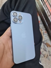 آيفون ١٣ برو ماكس • ٢٥٦ • حي اور