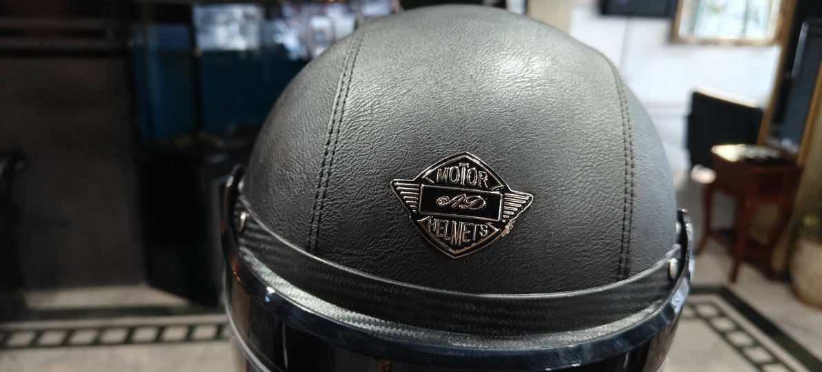 خوذه للبيع جديد لوك 
اصلى وكالة  قياس لارج و ايكس لارج


**إذا كنت صاحب هذا الإعلان وتريد حذفه لأي سبب، رجاءا أرسل رسالة إلى الدعم الفني**