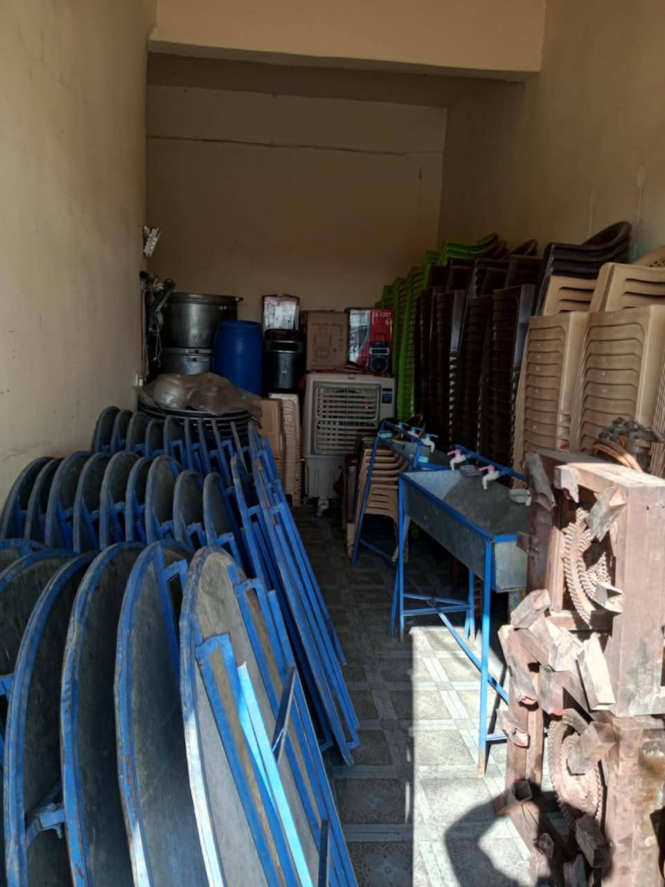 محل كراسي البيع مستعجل نتصال عل رقم ***********
