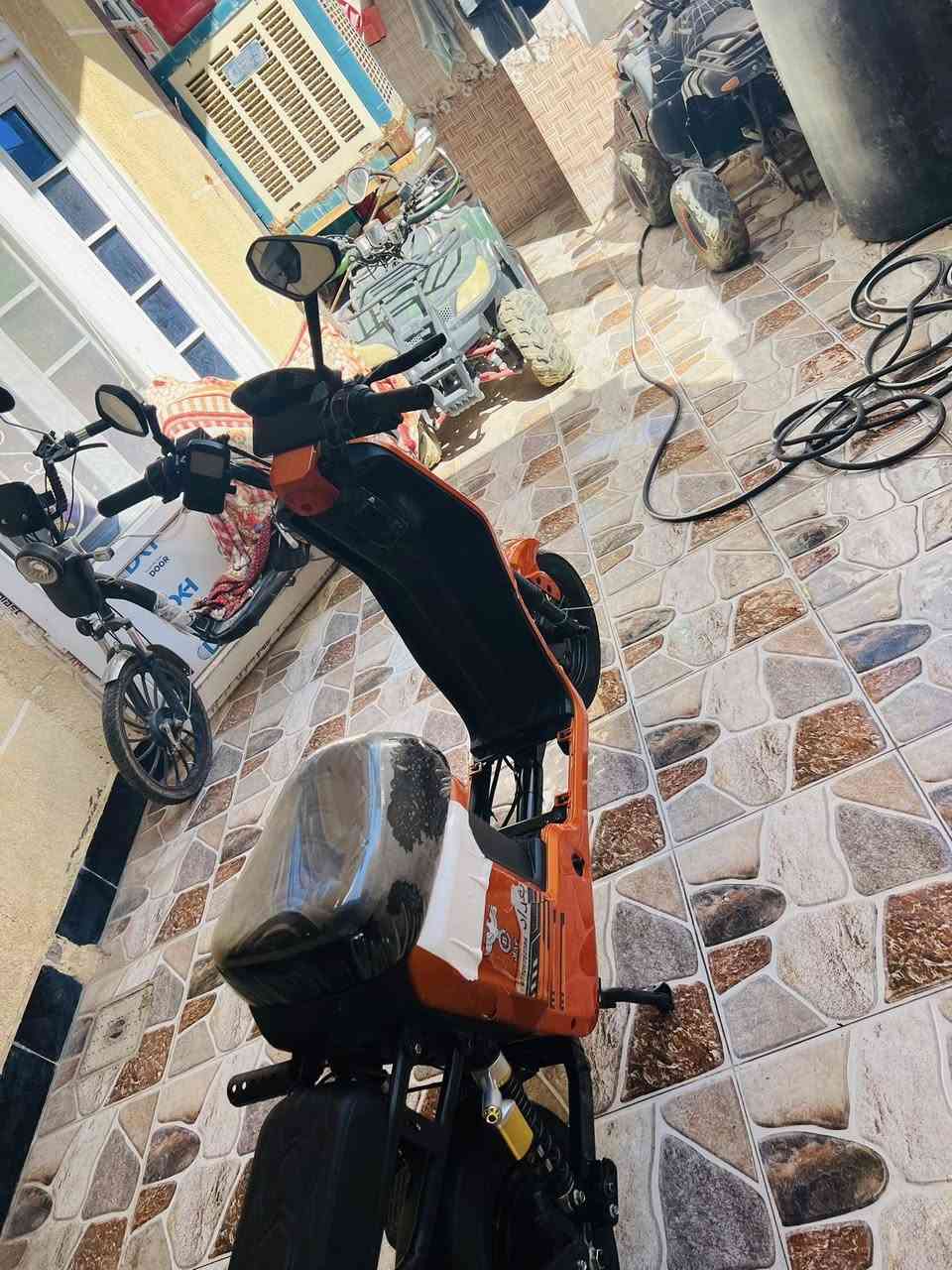 السلام عليكم دراجه شحن R9 
المواصفات:
موديل :2025
جميع الكهربائيات شغاله 
سعر 350 وبيه مجال


**إذا كنت صاحب هذا الإعلان وتريد حذفه لأي سبب، رجاءا أرسل رسالة إلى الدعم الفني**