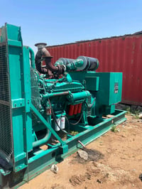 مولده اوربيه جديده مشتغله قليل 2000 ساعه مولده كمنز 5.5 12 سلندر راس ت...