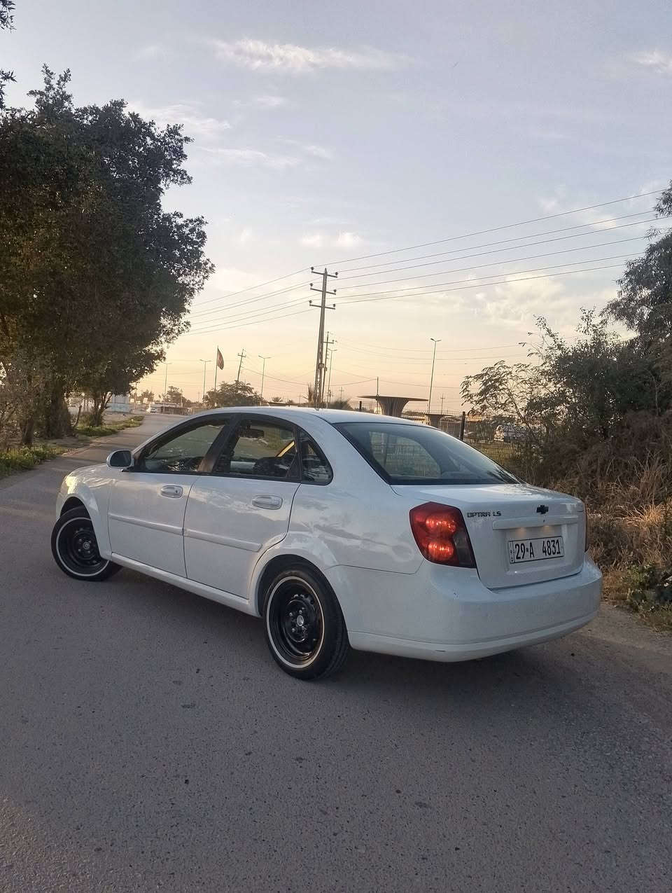 السلام وعليكم اوبترا للبيع موديل 2011 سياره جديده ماكينه وكير اوتوماتيك كفاله تحويل  ثاني يوم رقم واسط تخم تاير جديد سنويه جديده كلش حلوه وجاهزة شاشه كهربائيات عالشركه تبريد ثلج ❄️ سعر 75 وبيها مجال مكان واسط العزيزية رقم الهاتف.  ***********.
