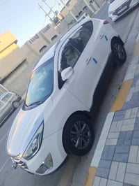 توسان ٢٠١٥ • محرك ٢٠٠٠ • دولي ٢٠٣٠