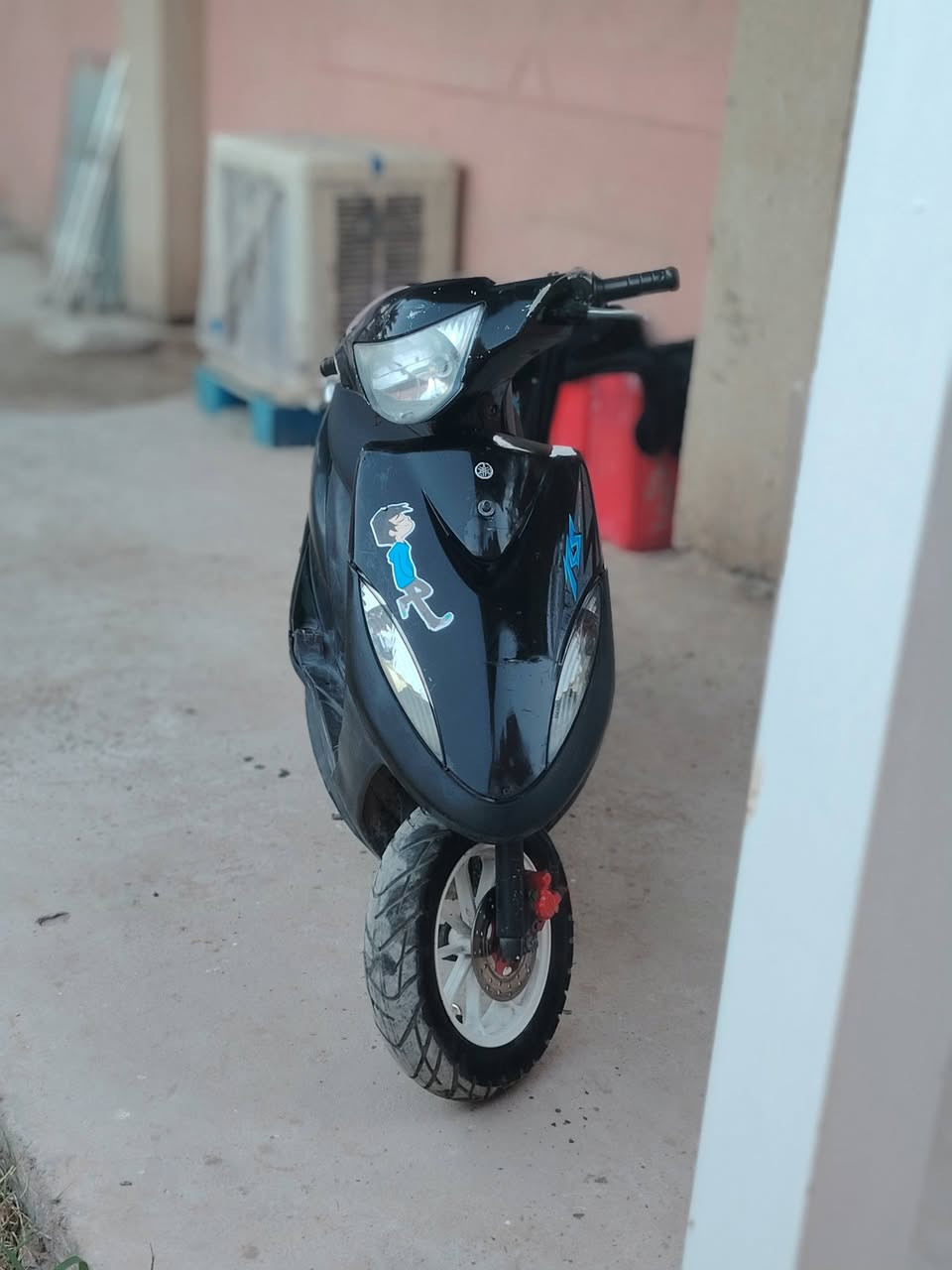 السلام عليكم للبيع ماكس عدله
مابيه نقص شغل واطلع
كلجات رياضي WF
 شلعه ومعدل تشك الكاع
دراجه بس ولفات مبدل
الـ سعر 550 بيها مجال
الـ رقم وتساب فقط
لـ***********
