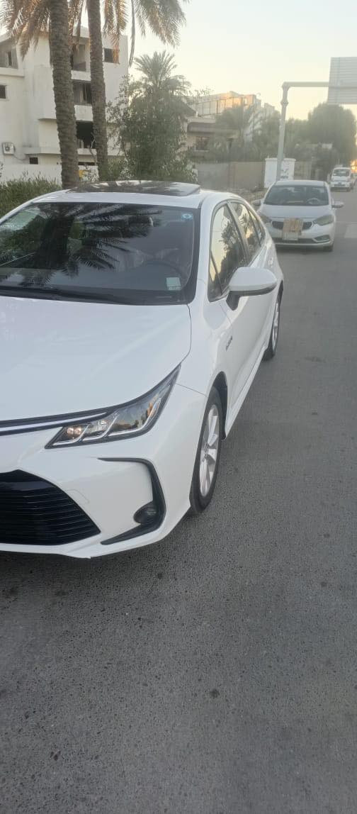 السلام عليكم
كورلا هايبرد موديل 23 
الوجبه الاولى العلامة الزركه 
السيارة مكفولة ماعدا رصعتين بس والباقي مكفول 
السيارة بعدها على وضع الشركة 
المواصفات فول 
بصمه 
فتحه 
رادار 
الداخل لونين جلد 
السيارة ماشية 35 
السعر 147$ وبي مجال قليل 
رقم وهزه جديد بااسمي تحويل ثاني يوم  
للاستفسار اكثر اتصل ع الرقم 
***********
